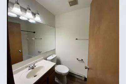 6734 Park Ridge Drive #D, Madison, WI 53719 - Photo 5