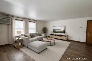 6734 Park Ridge Dr, Madison, WI 53719 - Photo 5