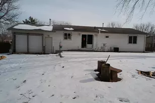 502 Arthur Dr, Clinton, WI 53525 - Photo 9