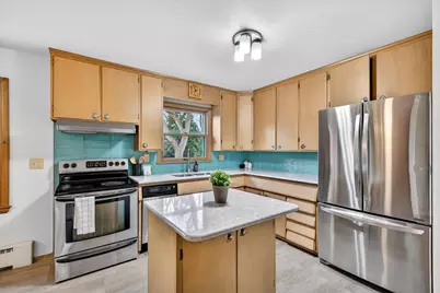 6825 Maywood Avenue, Middleton, WI 53562 - Photo 9