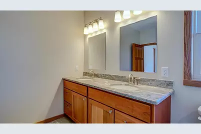 516 Church Street, Fall River, WI 53932 - Photo 19