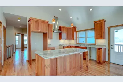 516 Church Street, Fall River, WI 53932 - Photo 5