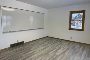 800 E Taylor St, Prairie Du Chien, WI 53821 - Photo 3