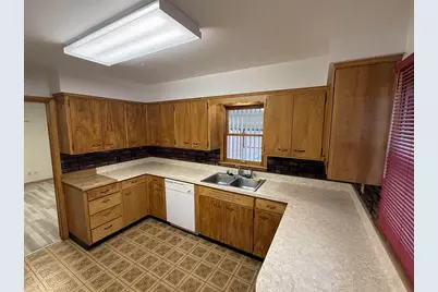 800 E Taylor Street, Prairie Du Chien, WI 53821 - Photo 11