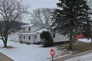 800 E Taylor St, Prairie Du Chien, WI 53821 - Photo 33