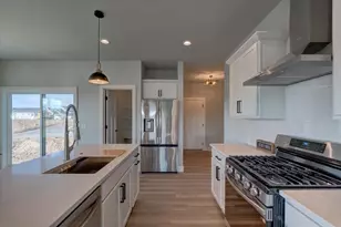 4768 Romaine Rd, Fitchburg, WI 53711 - Photo 7