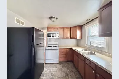 1927 Lenox Avenue, Beloit, WI 53511 - Photo 9