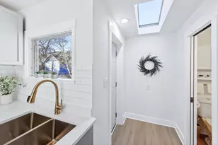 2926 Milwaukee St, Madison, WI 53704 - Photo 5