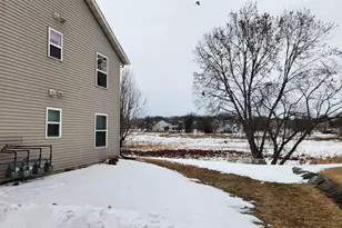 934 Jana Ln, Madison, WI 53704 - Photo 3