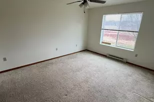 934 Jana Ln, Madison, WI 53704 - Photo 11