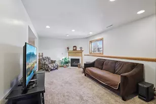 888 N Thompson Rd, Sun Prairie, WI 53590 - Photo 43