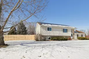 888 N Thompson Rd, Sun Prairie, WI 53590 - Photo 27