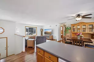 888 N Thompson Rd, Sun Prairie, WI 53590 - Photo 33