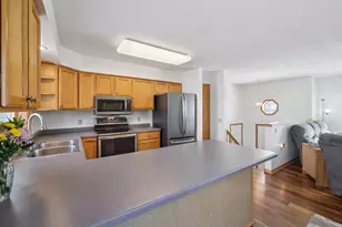 888 N Thompson Rd, Sun Prairie, WI 53590 - Photo 35