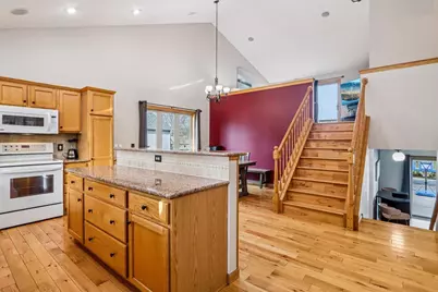 419 Sherbrooke Drive, Sun Prairie, WI 53590 - Photo 7