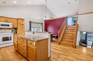 419 Sherbrooke Dr, Sun Prairie, WI 53590 - Photo 7