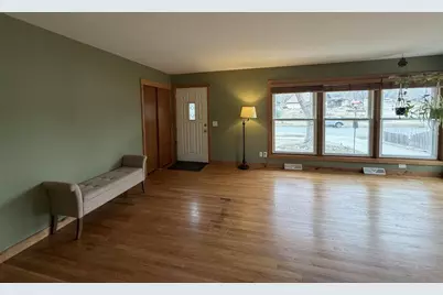 609 Constitution Lane, Madison, WI 53711 - Photo 5