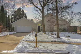 1122 Middleton St, Madison, WI 53717 - Photo 3