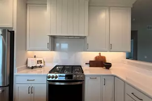 1205 20th St, Prairie Du Sac, WI 53578 - Photo 9
