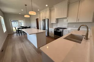 1205 20th St, Prairie Du Sac, WI 53578 - Photo 9