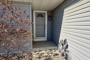 2370 S Terrace St, Janesville, WI 53546 - Photo 37