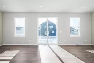 2573 Water Lily Cir, Sun Prairie, WI 53590 - Photo 3