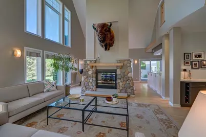 5596 Surrey Lane, Waunakee, WI 53597 - Photo 9