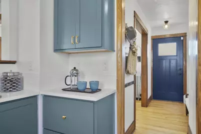 2418 Bashford Avenue, Madison, WI 53704 - Photo 11