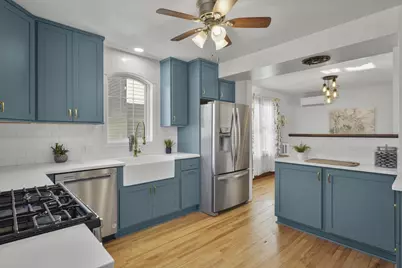 2418 Bashford Avenue, Madison, WI 53704 - Photo 9