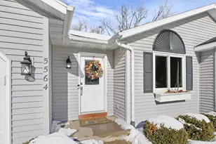 5564 Colleen Cir, Fitchburg, WI 53711 - Photo 3