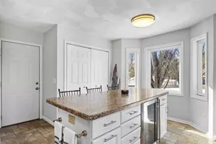 5564 Colleen Cir, Fitchburg, WI 53711 - Photo 9