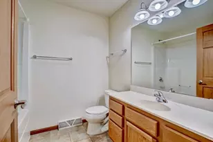 1002-1004 Severson Dr, Madison, WI 53718 - Photo 19