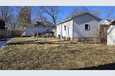 1215 Lincoln Avenue, Beloit, WI 53511 - Photo 13