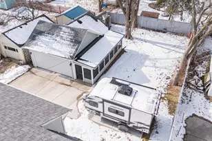 733 Eisenhower Ave, Janesville, WI 53545 - Photo 27