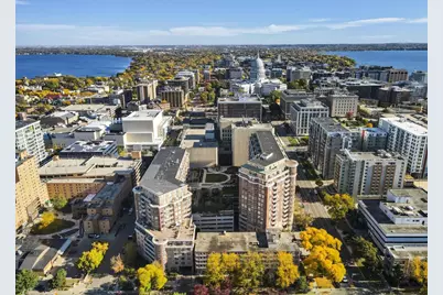 360 W Washington Avenue #901, Madison, WI 53703 - Photo 27