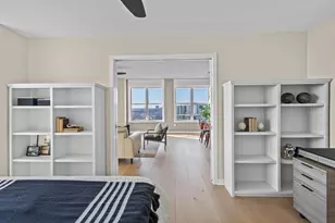 360 W Washington Ave, Madison, WI 53703 - Photo 17