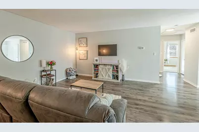 906 Chicory Way, Sun Prairie, WI 53590 - Photo 3