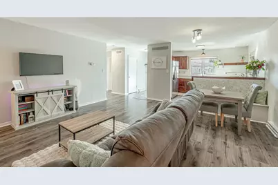 906 Chicory Way, Sun Prairie, WI 53590 - Photo 1