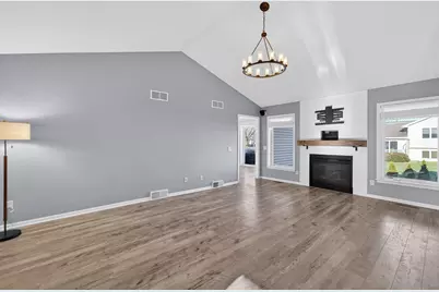 680 Stonehaven Drive, Sun Prairie, WI 53590 - Photo 7