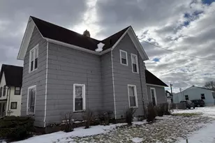 1052 8th St, Beloit, WI 53511 - Photo 3