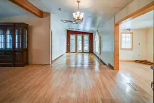 2102 Manor Green Dr, Madison, WI 53711 - Photo 19