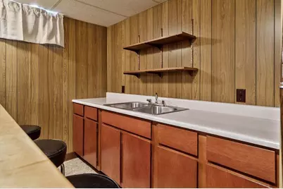 2449 W Forest Avenue, Beloit, WI 53511 - Photo 35