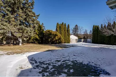 2449 W Forest Avenue, Beloit, WI 53511 - Photo 45