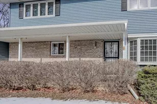 5654 Pennwall St, Fitchburg, WI 53711 - Photo 3