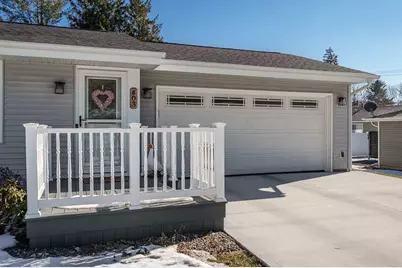 403 Hart Drive, Clinton, WI 53525 - Photo 3