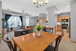 8274 Starr Grass Dr, Madison, WI 53719 - Photo 9