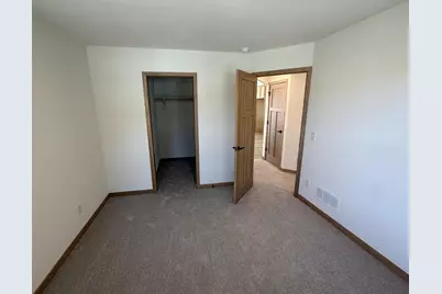 5825 Bridle Way, Madison, WI 53718 - Photo 15