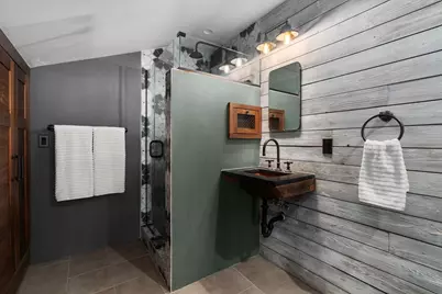 2557 Chamberlain Avenue, Madison, WI 53705 - Photo 11