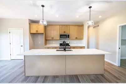 2050 Arbor Ridge Way, Janesville, WI 53548 - Photo 13