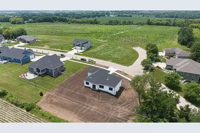 2050 Arbor Ridge Way, Janesville, WI 53548 - Photo 3